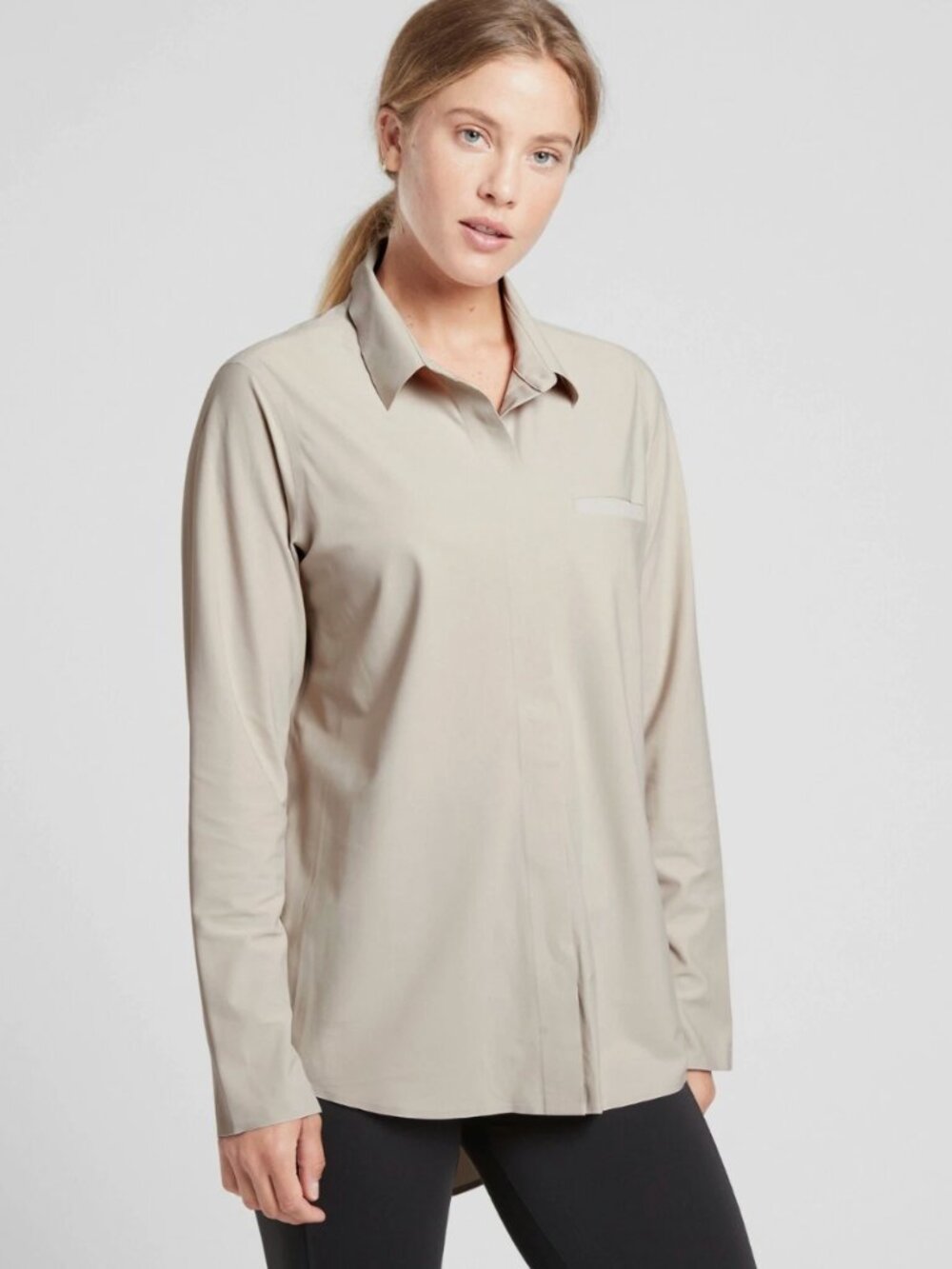 Athleta Urbanite Shirt Top SZ M Hi-Low Button Up Workwear Beige